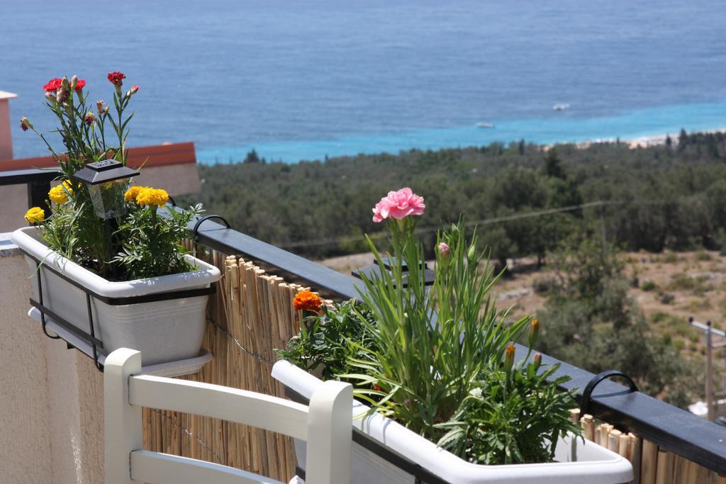 Hotel Natali Dhermi Exterior photo